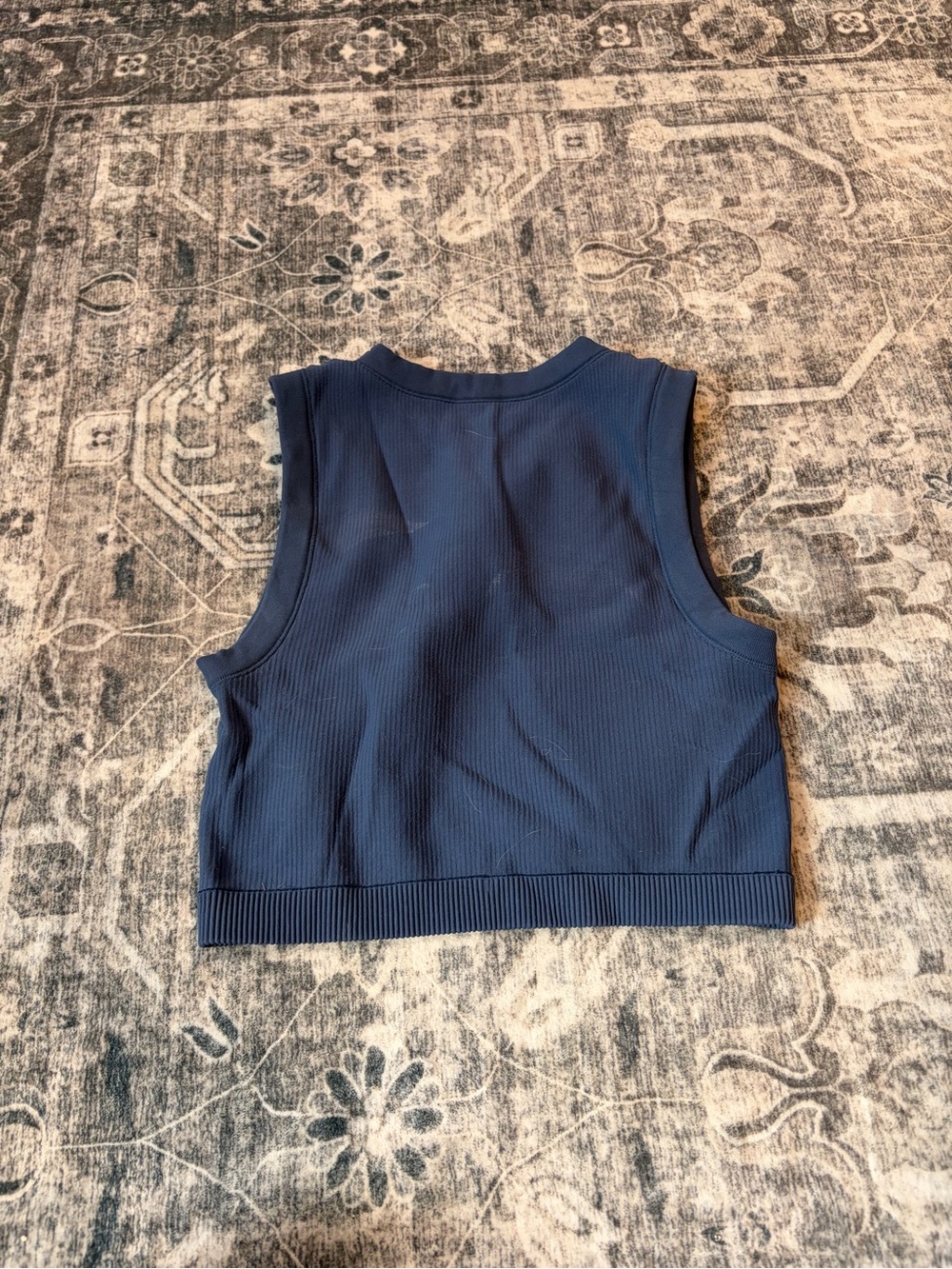 Amazon Women's Navy Ribbed Cropped Tank Top - Picture 3 of 3